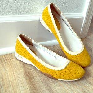 Cole Haan Nike Air Flats 6.5 Super Comfortable 👣